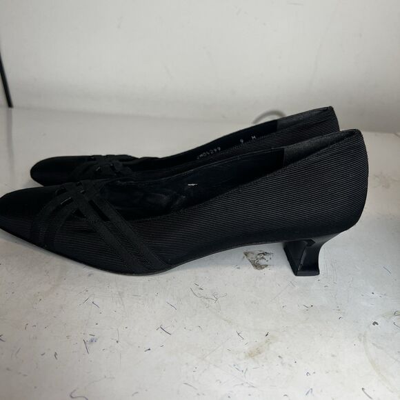 Stuart Weitzman Shoes Kitten Heels Size 9 Black Fabric Cross Over Bands On Front - Picture 4 of 8